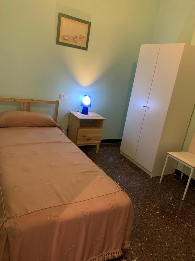 Bed and Breakfast Dolce Notte, Near San Martino Hospital à Gênes Extérieur photo